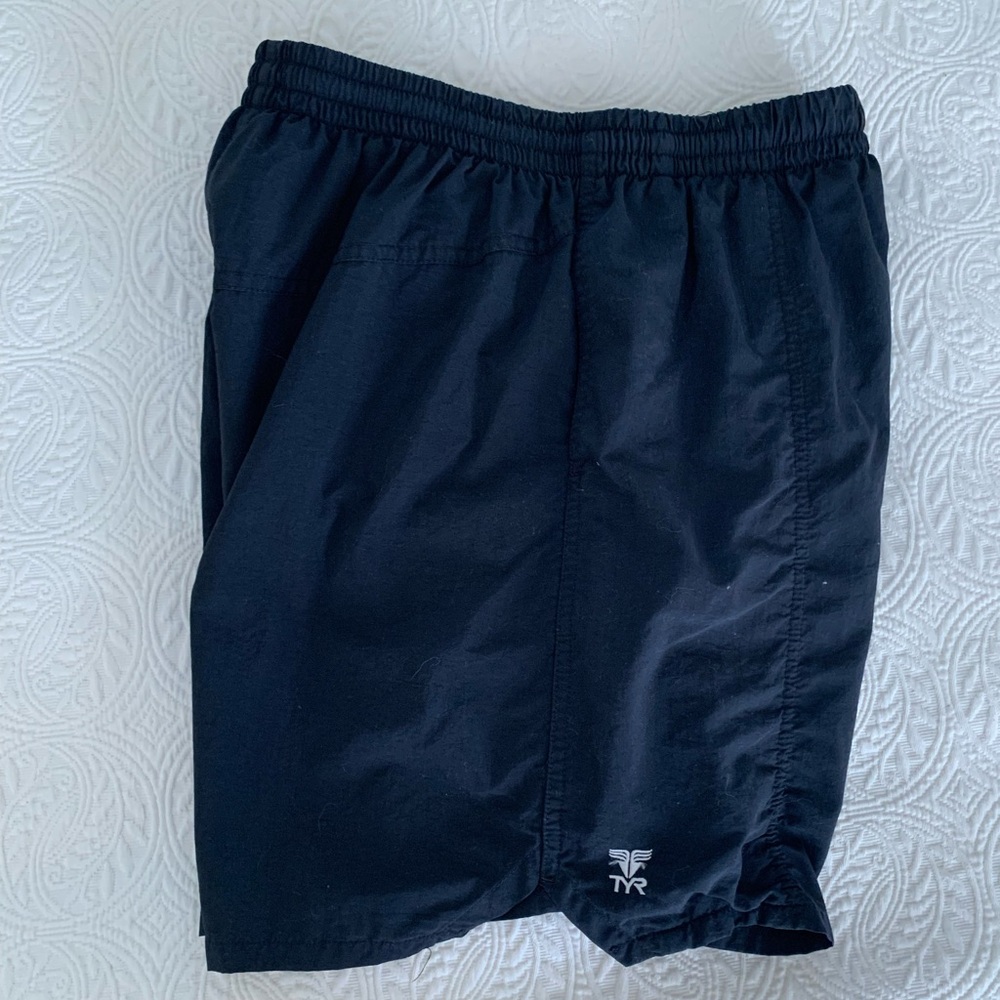 TYR Swim Shorts Men's Size M Black Mesh Liner with Pocket & Drawstring - Picture 4 of 15